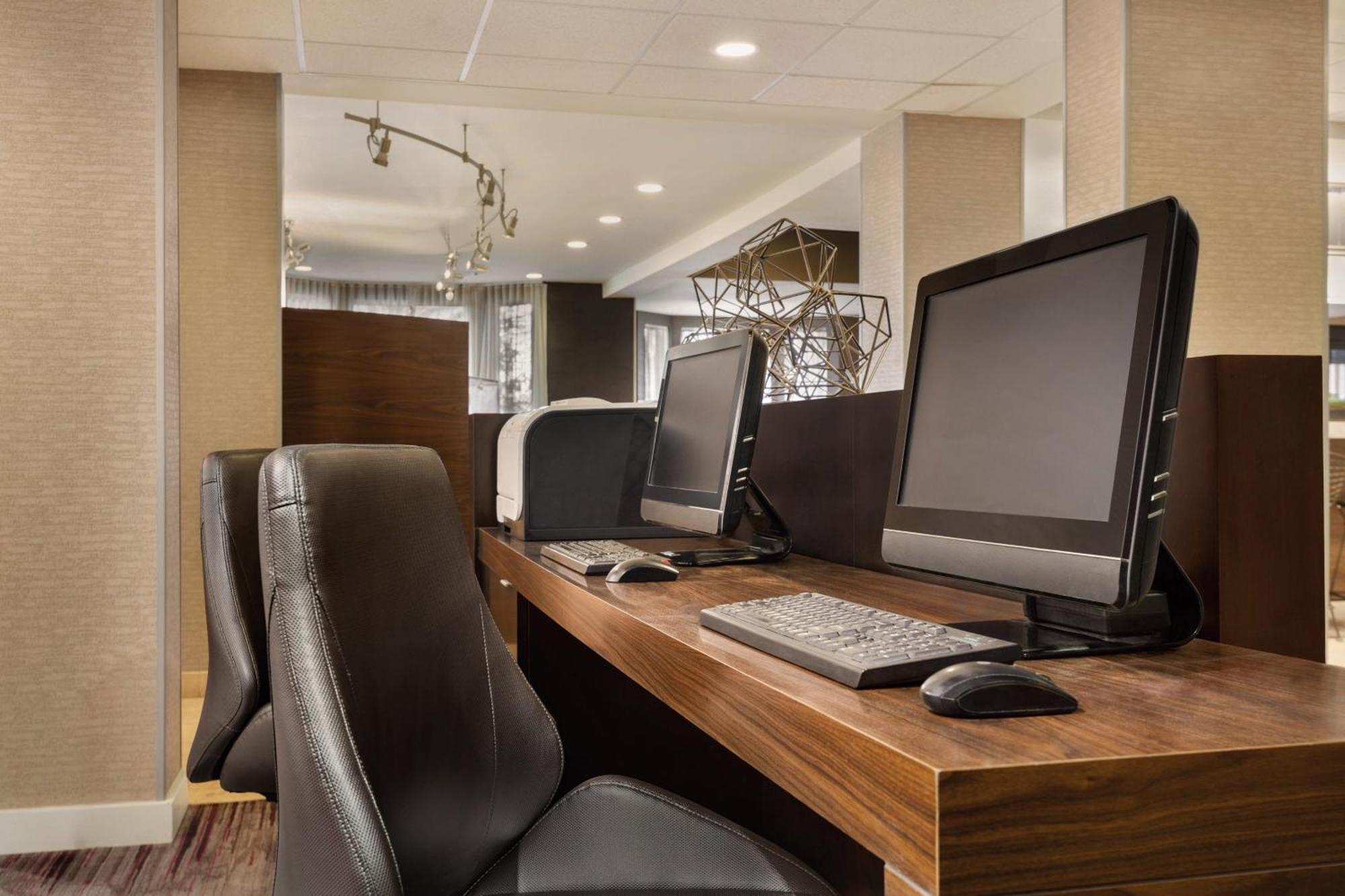 Courtyard By Marriott Topeka Luaran gambar